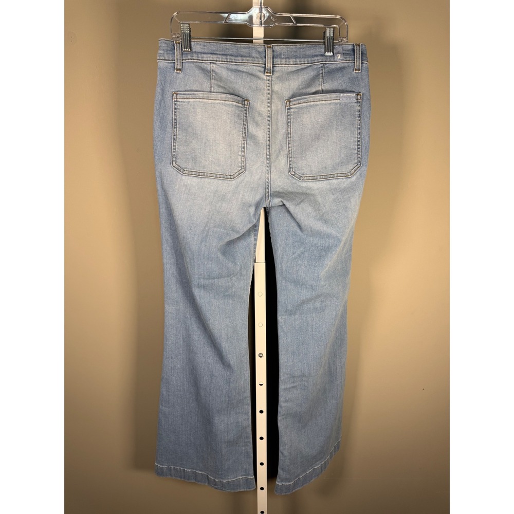 7 For All Mankind Size 31 Light Wash Flare Jeans Stretch Denim - Picture 3 of 9